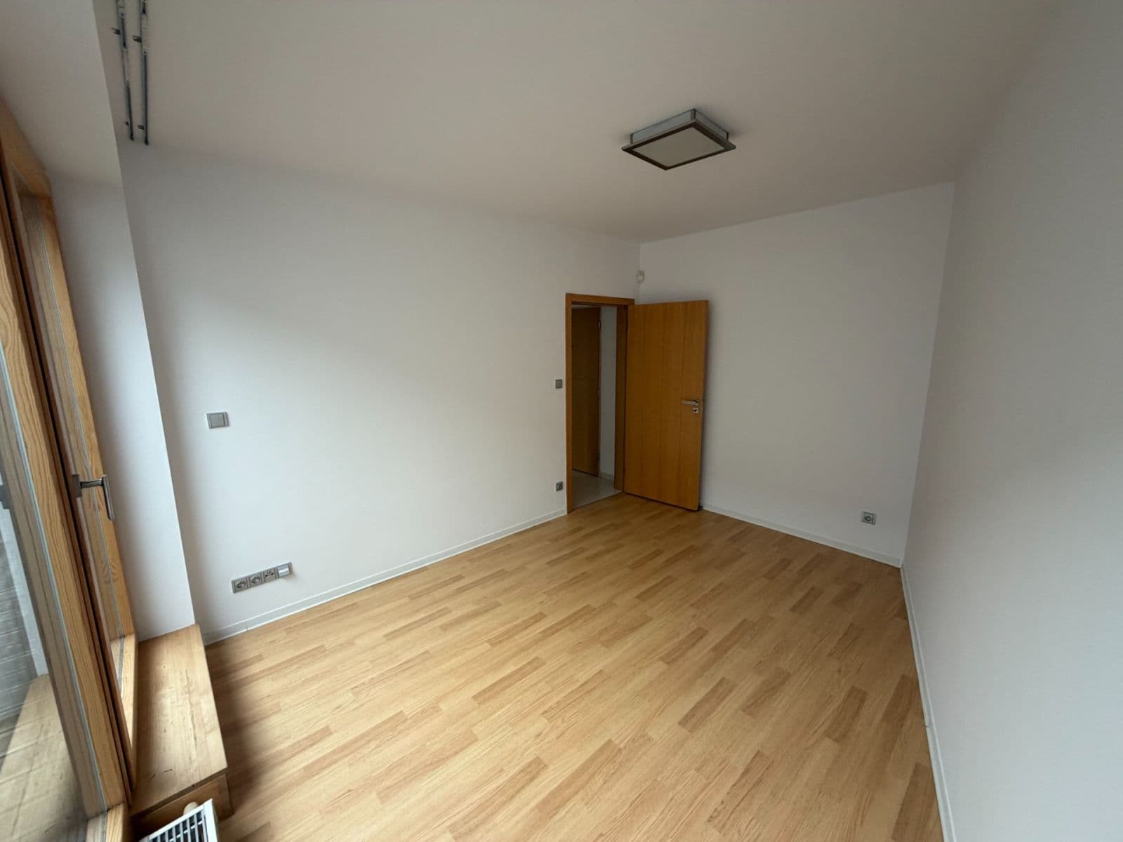 Pronájem bytu 2+kk 42 m², Měšická, Praha, Praha Pronájem bytu 2+kk 42 m², Měšická, Praha, Praha