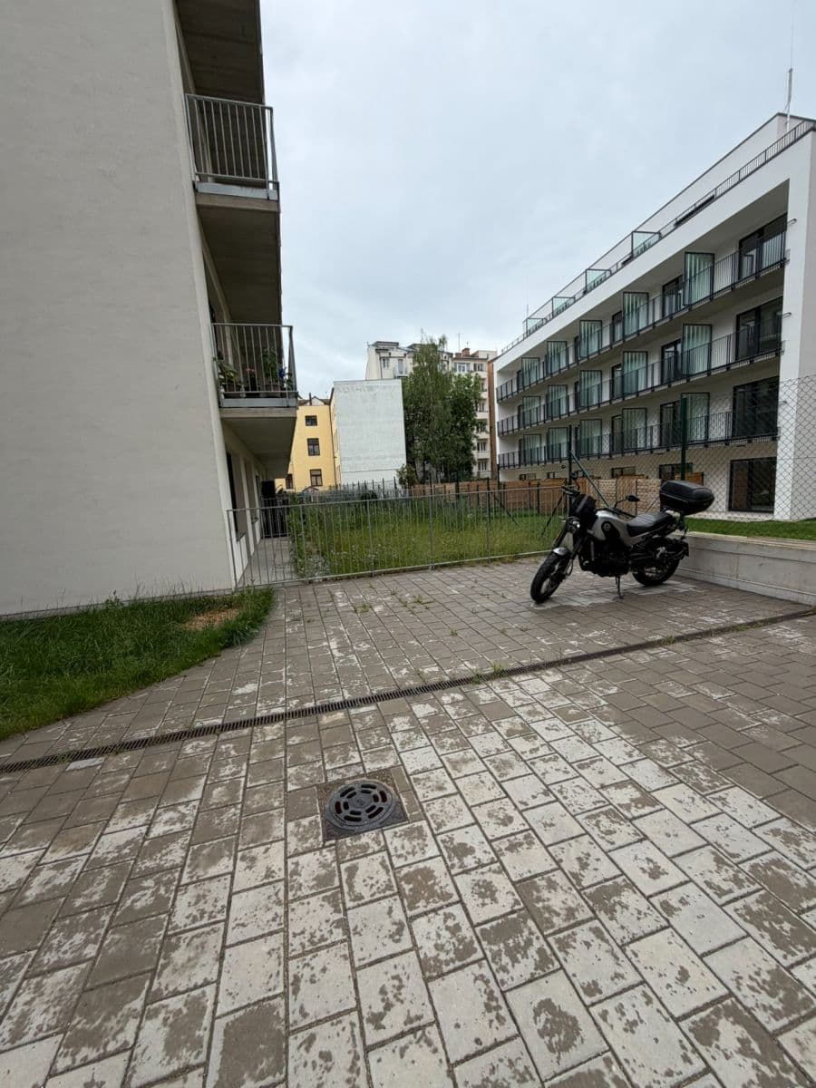 Pronájem bytu 1+kk 42 m², Spolková, Brno, Jihomoravský kraj Pronájem bytu 1+kk 42 m², Spolková, Brno, Jihomoravský kraj
