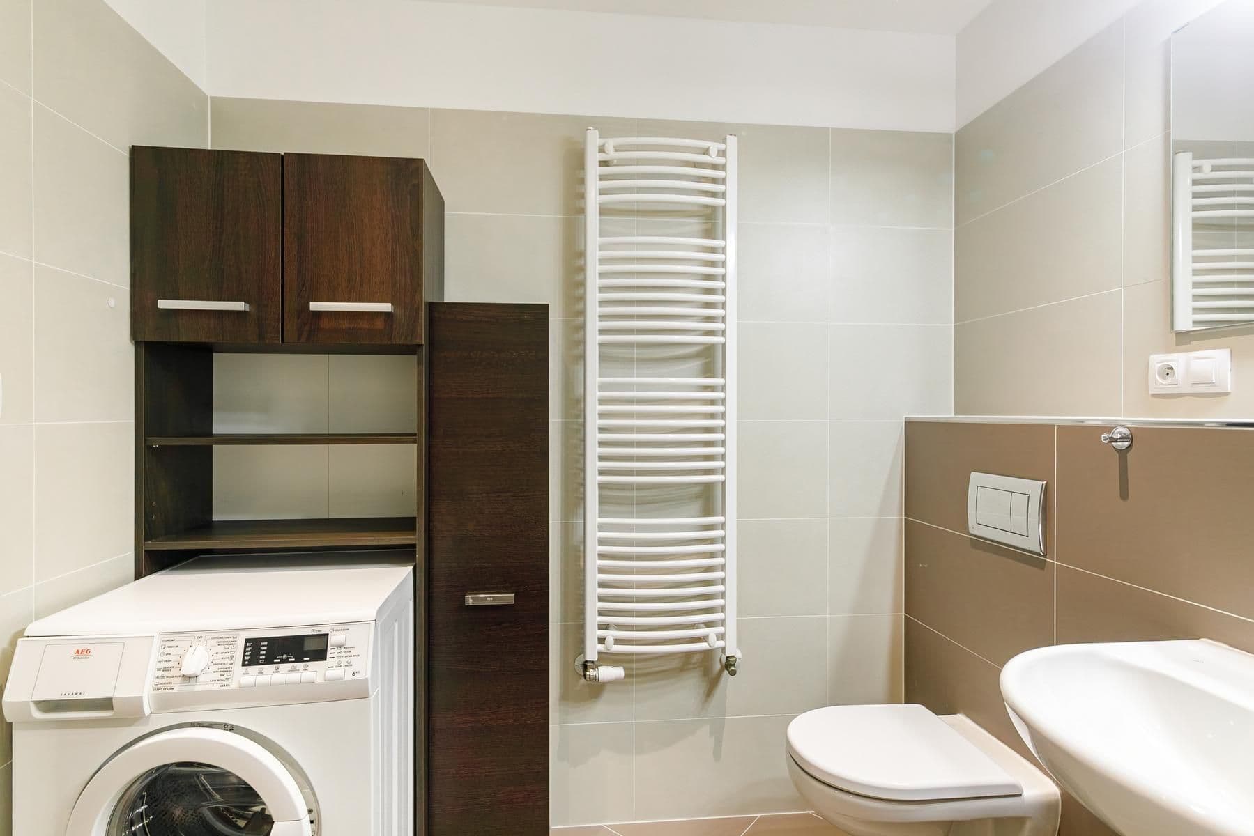 Prodej bytu 2+kk 65 m², Hlučkova, Praha, Praha Prodej bytu 2+kk 65 m², Hlučkova, Praha, Praha