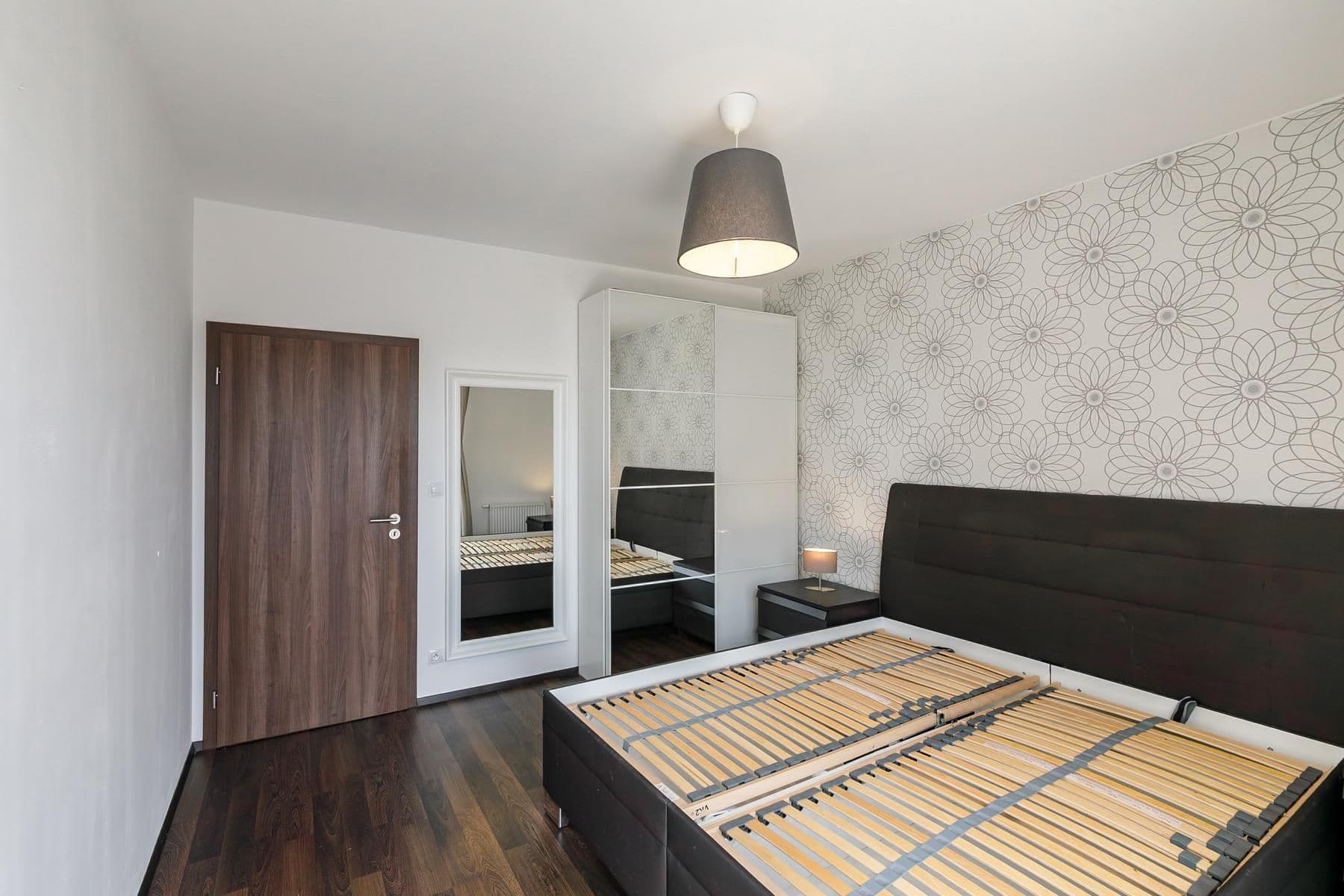 Prodej bytu 2+kk 65 m², Hlučkova, Praha, Praha Prodej bytu 2+kk 65 m², Hlučkova, Praha, Praha