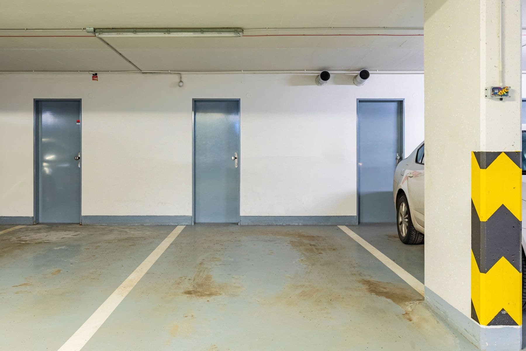 Prodej bytu 2+kk 65 m², Hlučkova, Praha, Praha Prodej bytu 2+kk 65 m², Hlučkova, Praha, Praha