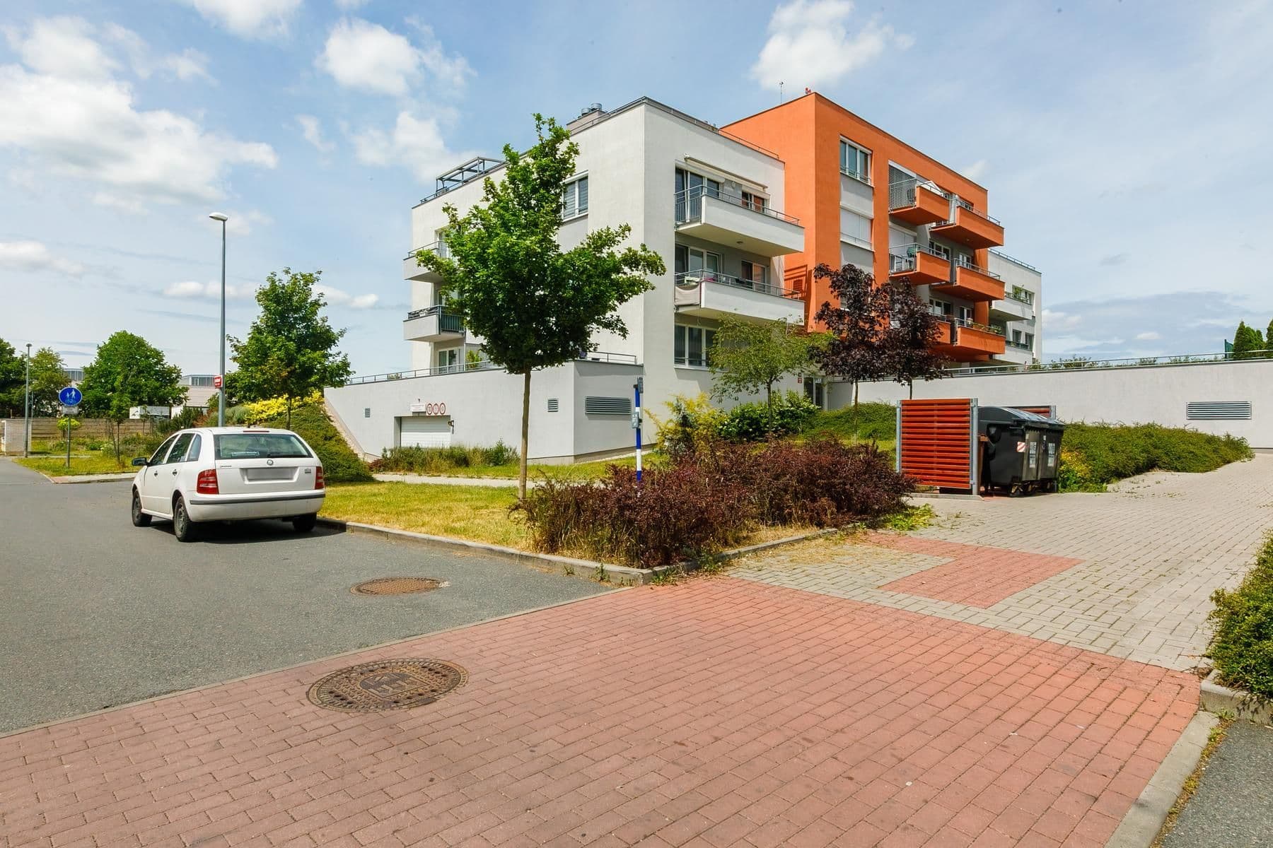 Prodej bytu 2+kk 65 m², Hlučkova, Praha, Praha Prodej bytu 2+kk 65 m², Hlučkova, Praha, Praha