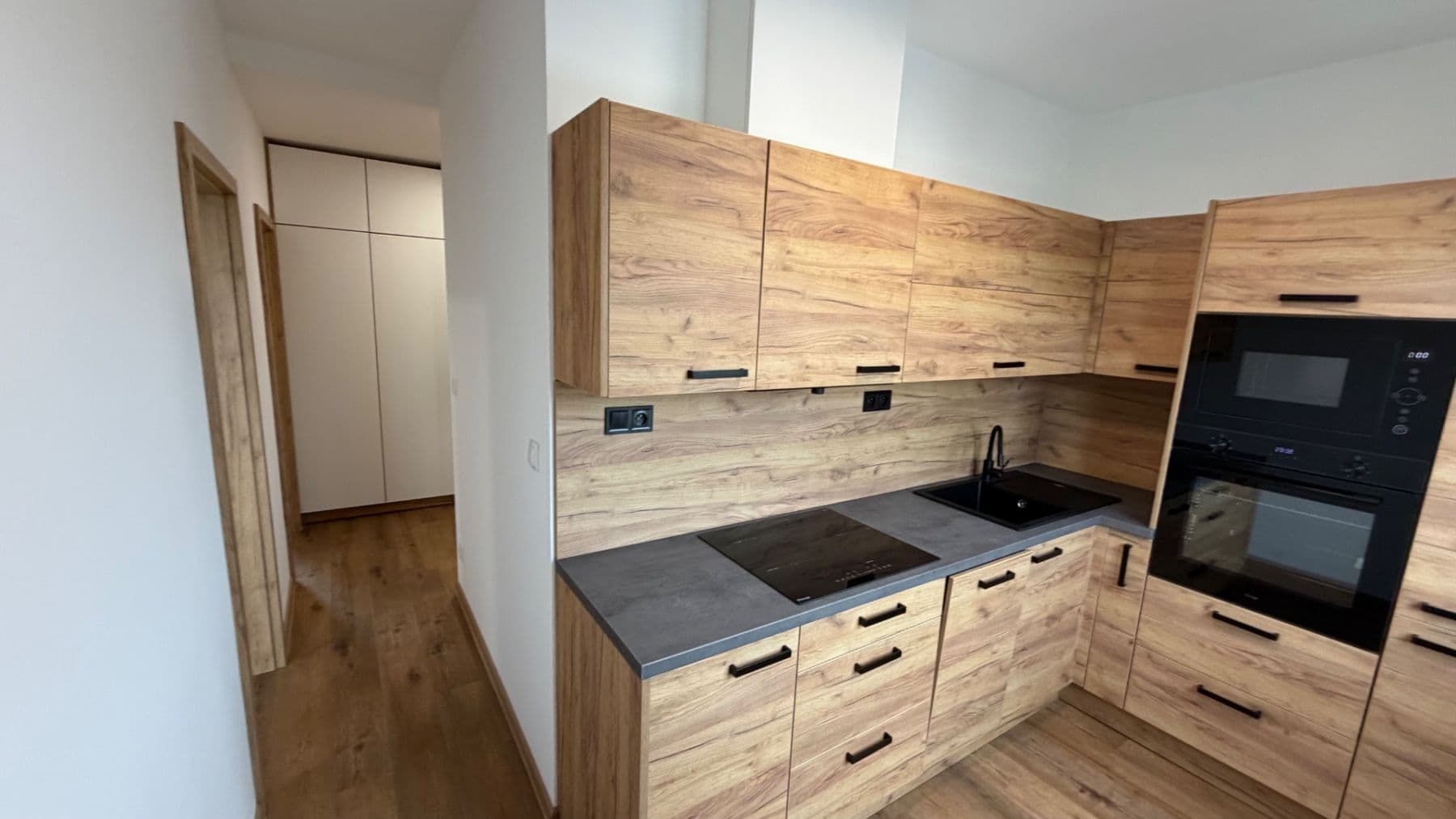 Prodej bytu 2+1 54 m², Tyršova, Zlín, Zlínský kraj Prodej bytu 2+1 54 m², Tyršova, Zlín, Zlínský kraj