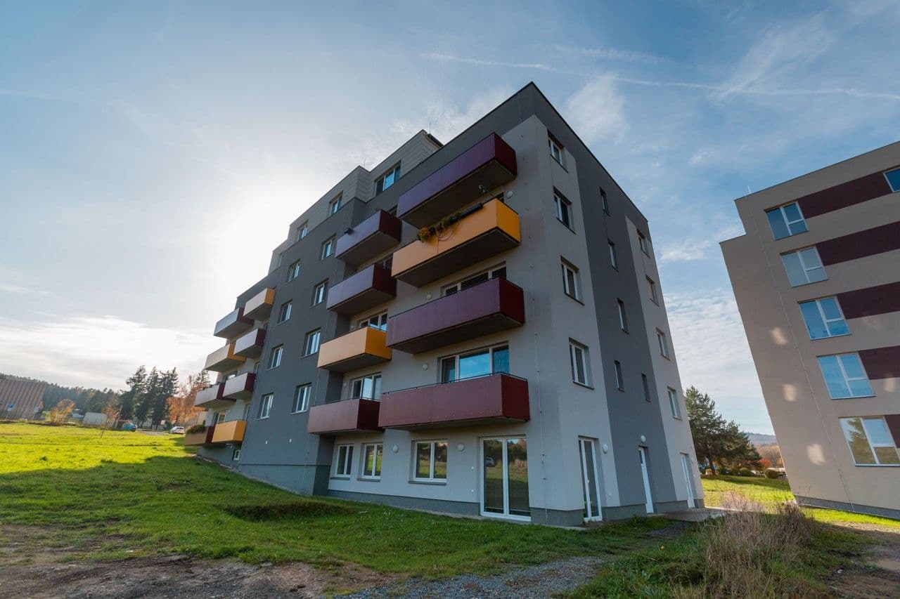 Pronájem bytu 2+kk 45 m², Zborovská, Jince, Středočeský kraj Pronájem bytu 2+kk 45 m², Zborovská, Jince, Středočeský kraj