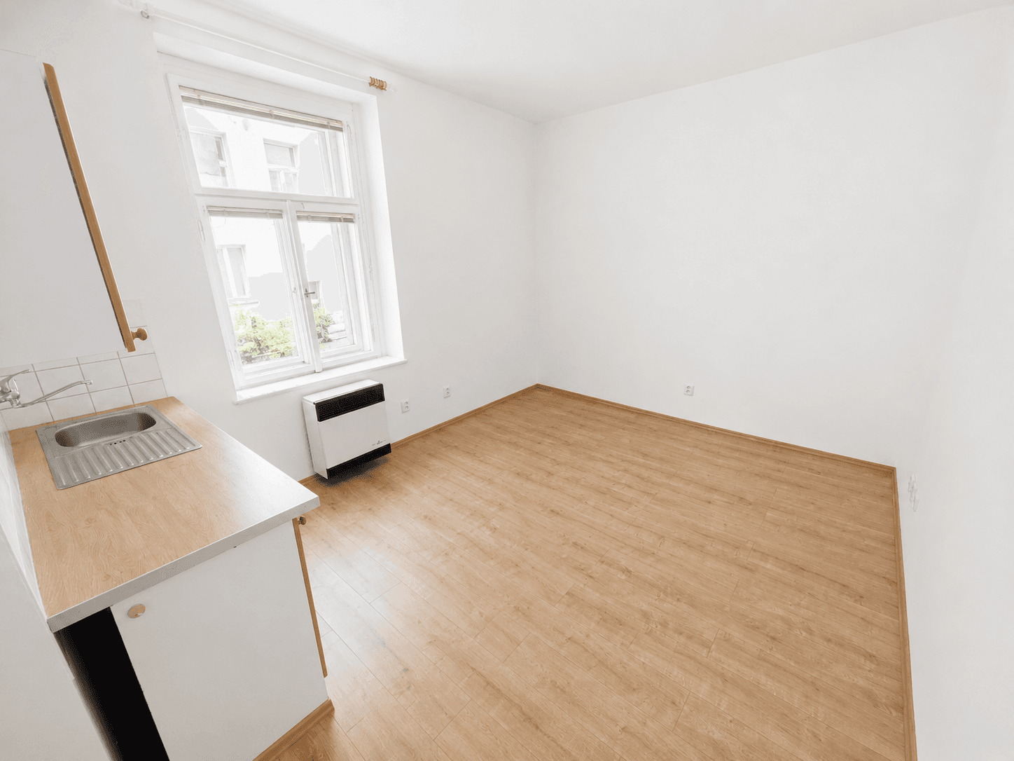 Pronájem bytu 1+kk 20 m², Starochuchelská, Praha, Praha Pronájem bytu 1+kk 20 m², Starochuchelská, Praha, Praha