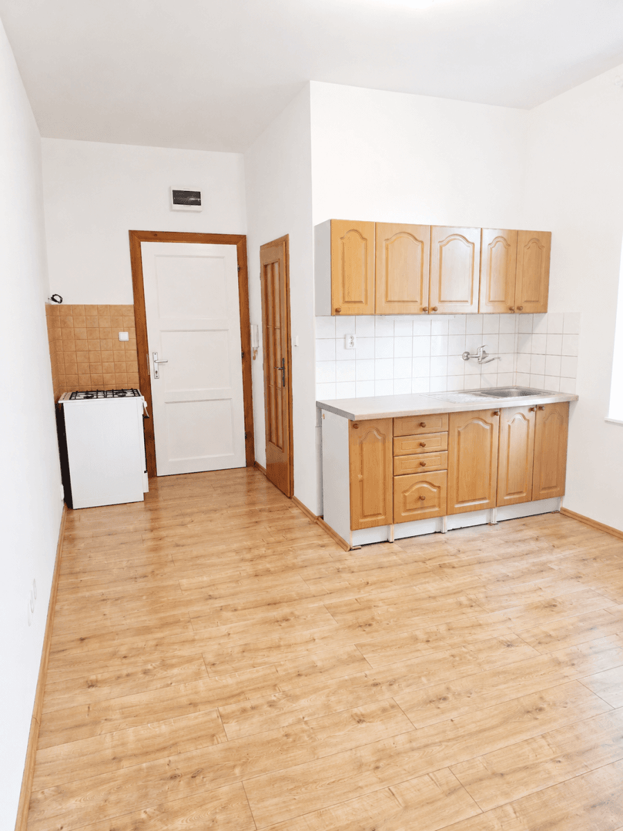 Pronájem bytu 1+kk 20 m², Starochuchelská, Praha, Praha Pronájem bytu 1+kk 20 m², Starochuchelská, Praha, Praha