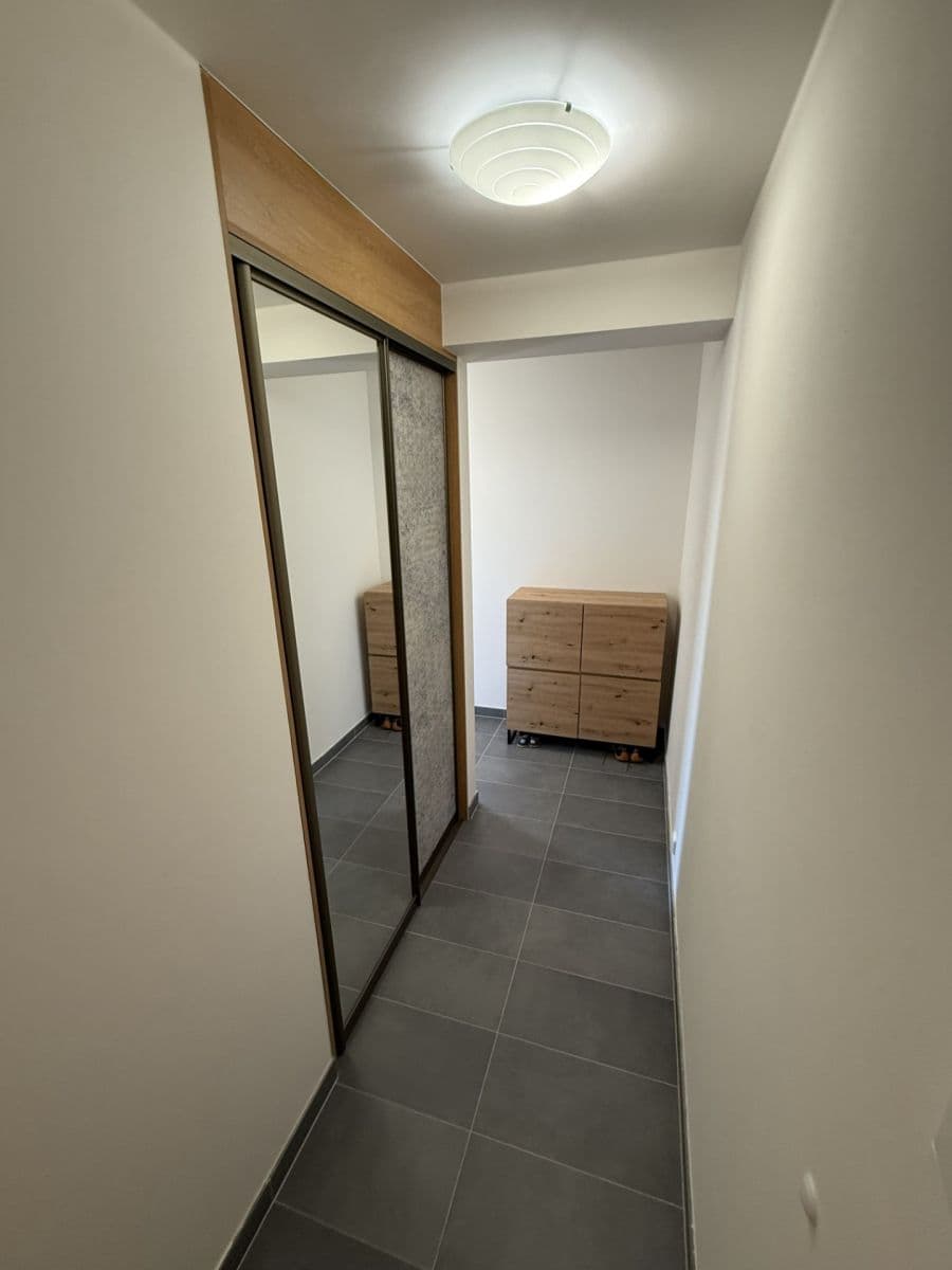 Pronájem bytu 2+kk 54 m², Lubenská, Rakovník, Středočeský kraj Pronájem bytu 2+kk 54 m², Lubenská, Rakovník, Středočeský kraj
