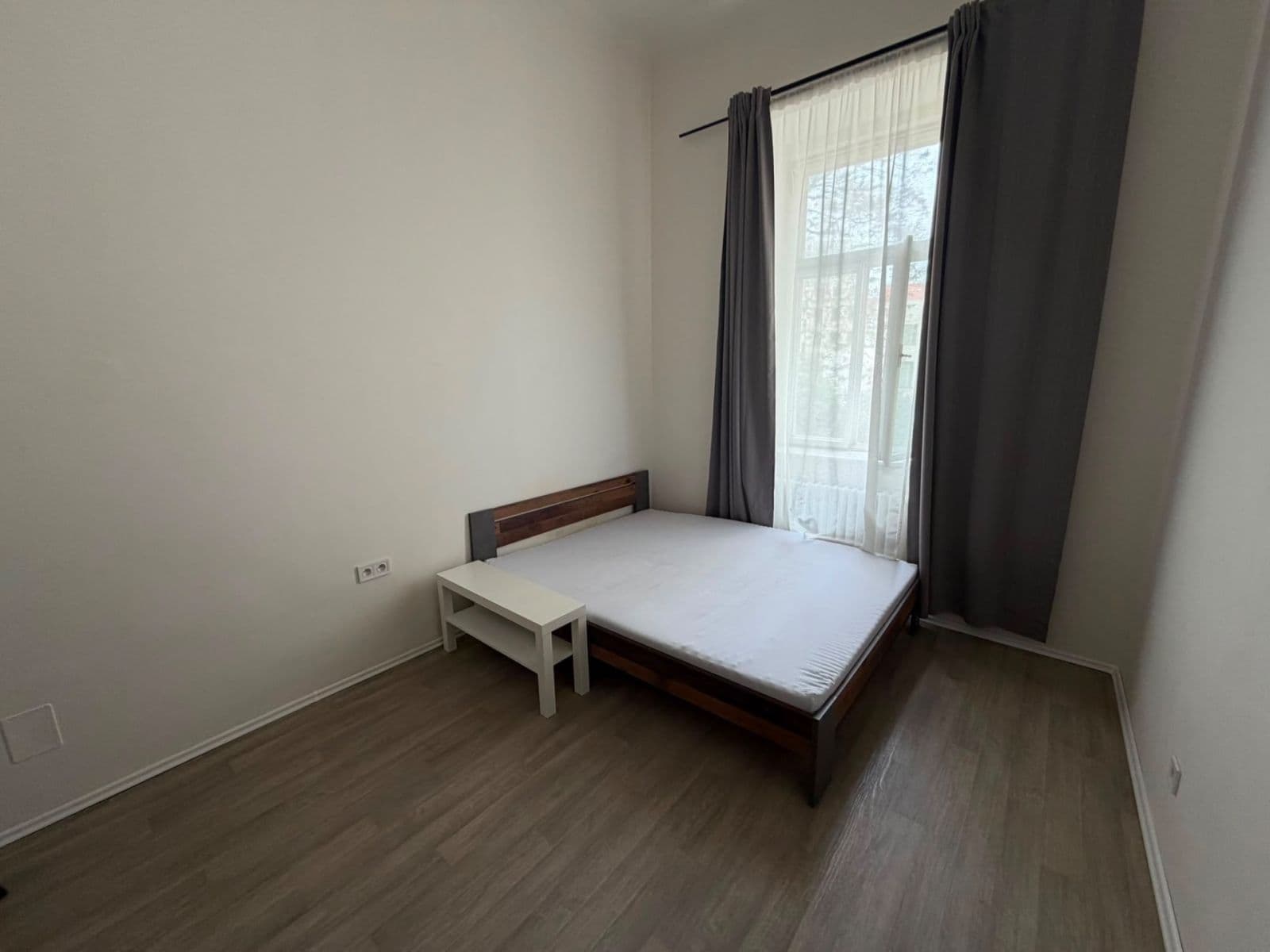 Pronájem bytu 1+1 30 m², Sokolská, Praha, Praha Pronájem bytu 1+1 30 m², Sokolská, Praha, Praha