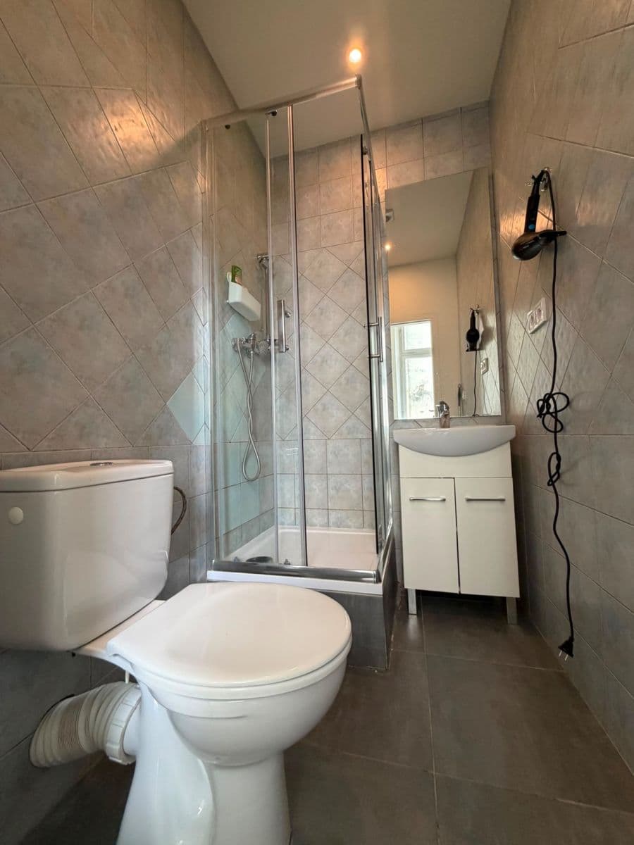 Pronájem bytu 1+1 30 m², Sokolská, Praha, Praha Pronájem bytu 1+1 30 m², Sokolská, Praha, Praha