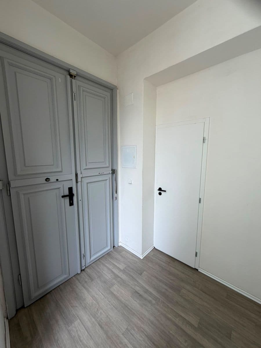 Pronájem bytu 1+1 30 m², Sokolská, Praha, Praha Pronájem bytu 1+1 30 m², Sokolská, Praha, Praha
