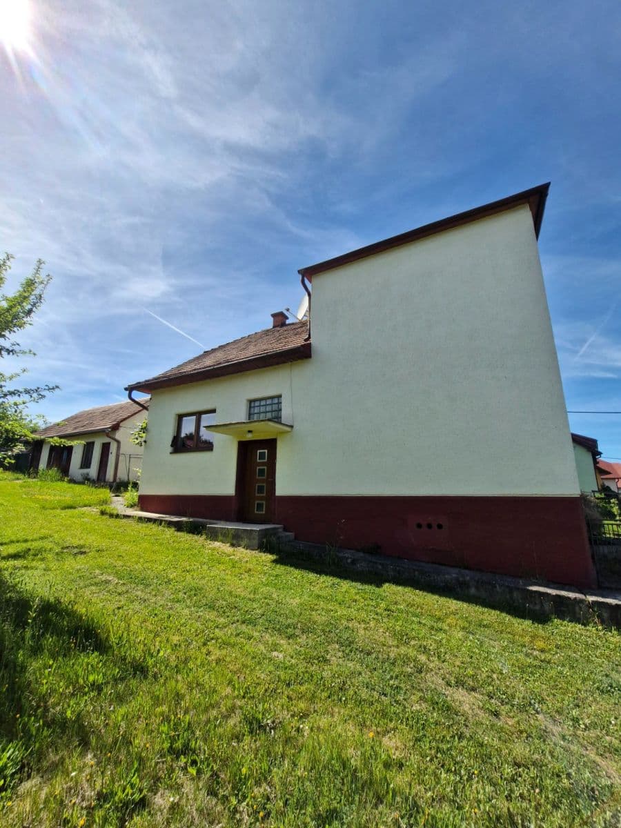Prodej domu 142 m², pozemek 895 m², Dolná Trnovská, Žilina, Žilinský kraj Prodej domu 142 m², pozemek 895 m², Dolná Trnovská, Žilina, Žilinský kraj
