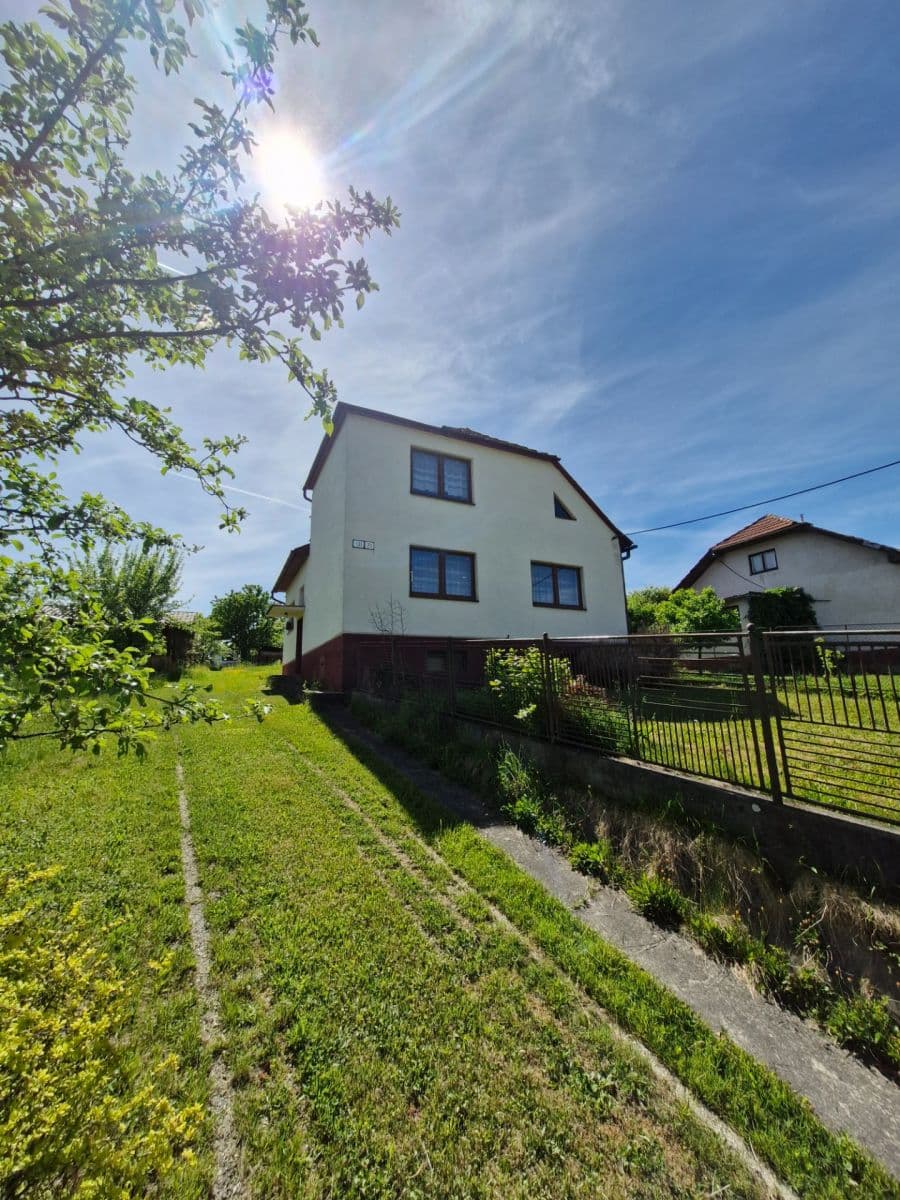 Prodej domu 142 m², pozemek 895 m², Dolná Trnovská, Žilina, Žilinský kraj Prodej domu 142 m², pozemek 895 m², Dolná Trnovská, Žilina, Žilinský kraj