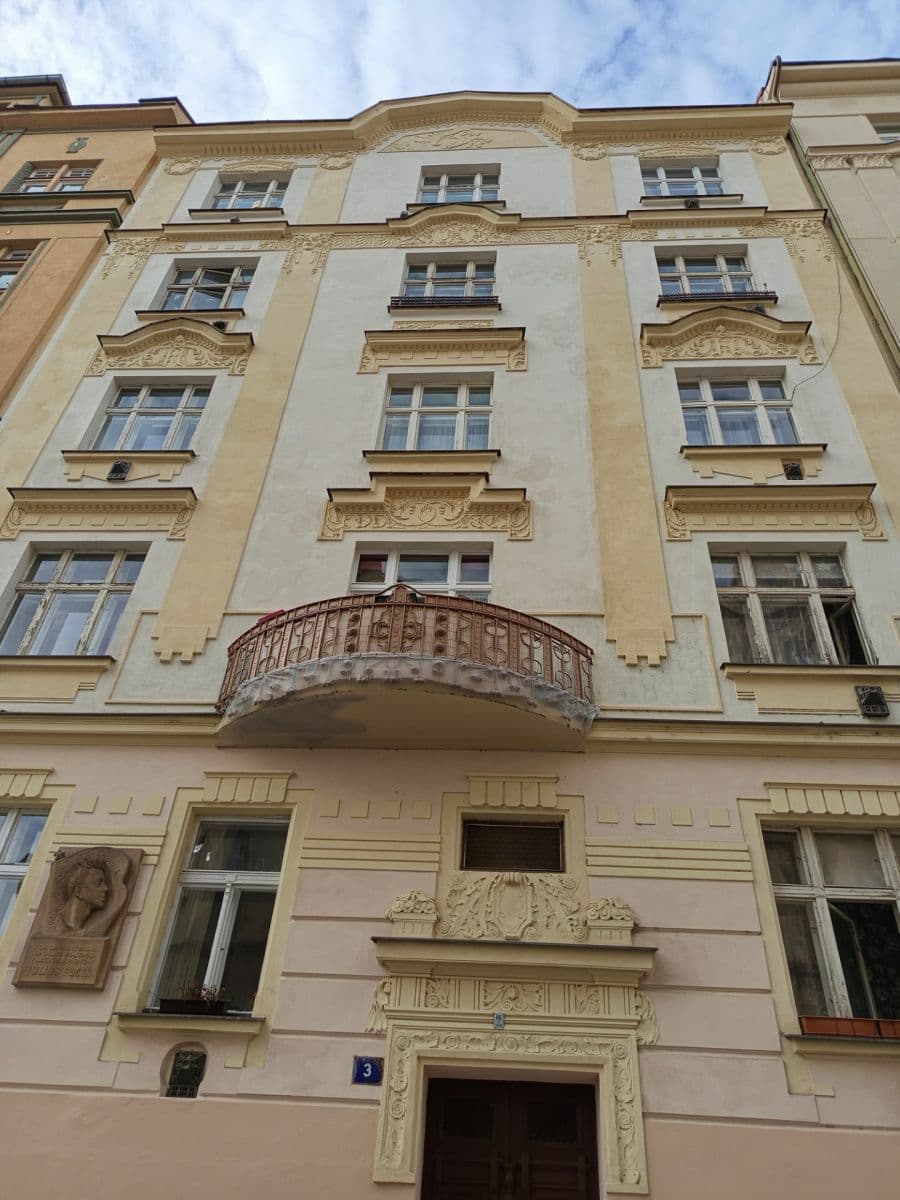 Pronájem bytu 1+1 47 m², Bulharská, Praha, Praha Pronájem bytu 1+1 47 m², Bulharská, Praha, Praha