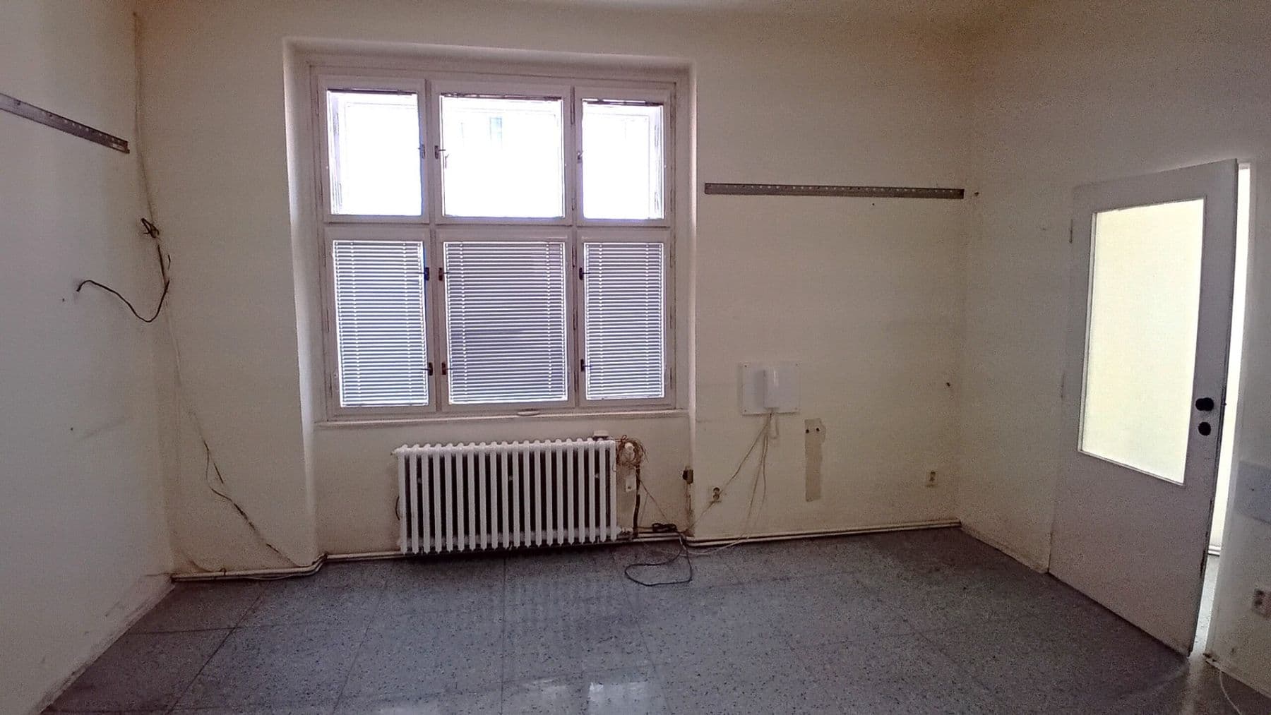 Pronájem nebytového prostoru 85 m², Hartigova, Praha, Praha Pronájem nebytového prostoru 85 m², Hartigova, Praha, Praha