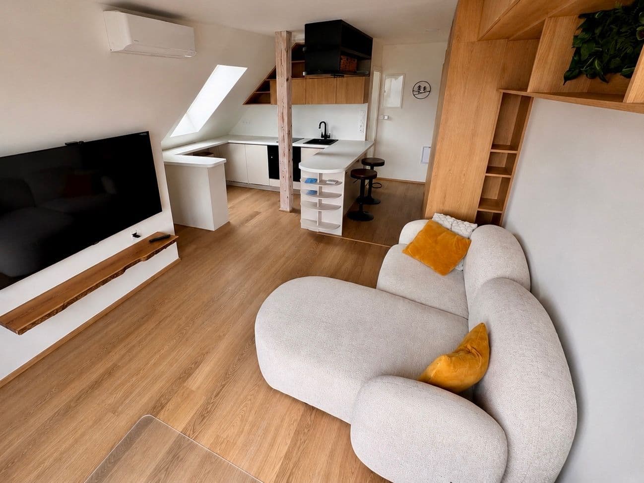 Pronájem bytu 1+kk 35 m², Zeleného, Brno, Jihomoravský kraj Pronájem bytu 1+kk 35 m², Zeleného, Brno, Jihomoravský kraj