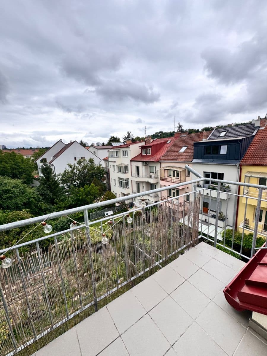Pronájem bytu 1+kk 35 m², Zeleného, Brno, Jihomoravský kraj Pronájem bytu 1+kk 35 m², Zeleného, Brno, Jihomoravský kraj