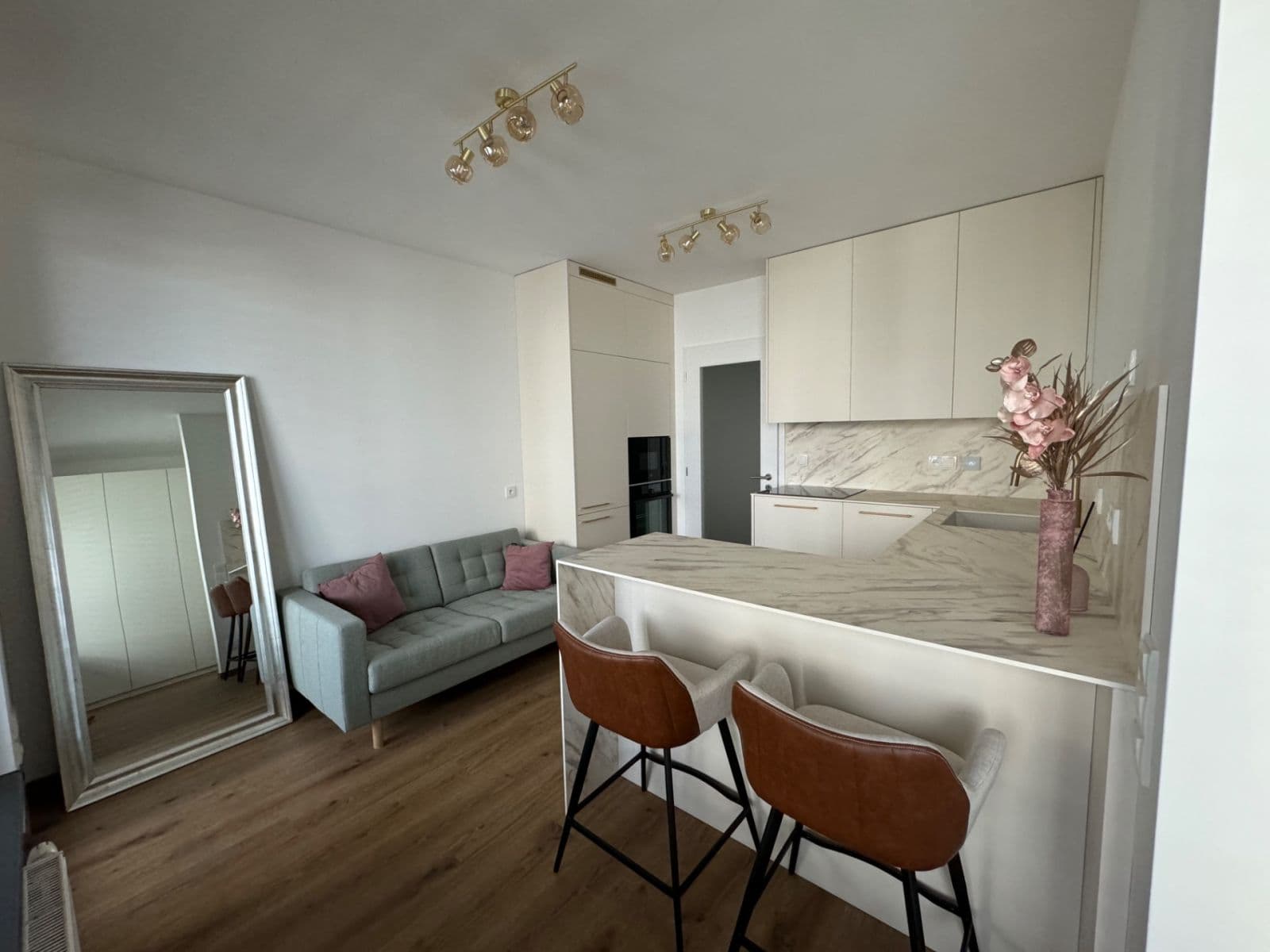 Pronájem bytu 1+kk 32 m², Olgy Havlové, Praha, Praha Pronájem bytu 1+kk 32 m², Olgy Havlové, Praha, Praha