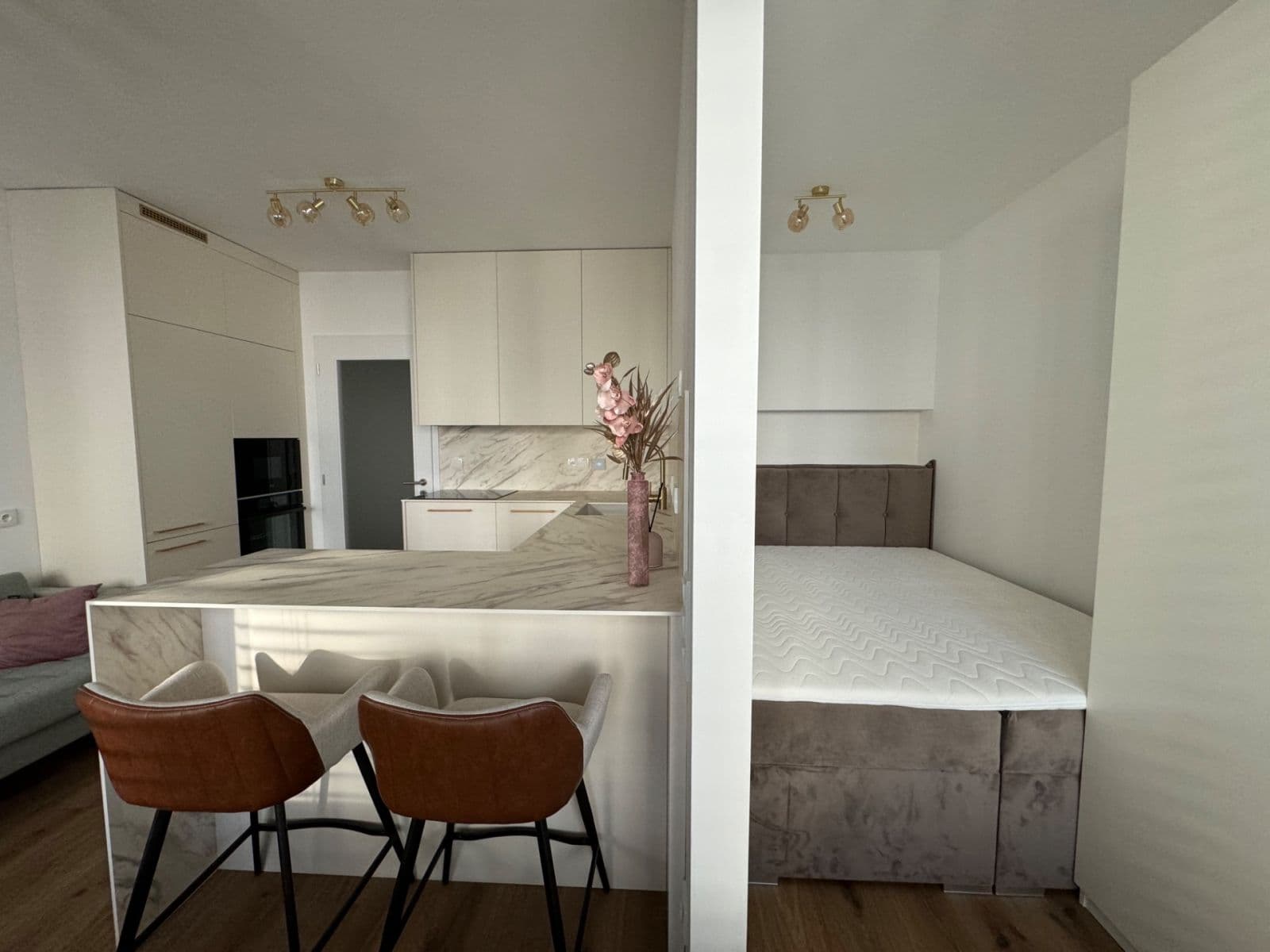 Pronájem bytu 1+kk 32 m², Olgy Havlové, Praha, Praha Pronájem bytu 1+kk 32 m², Olgy Havlové, Praha, Praha