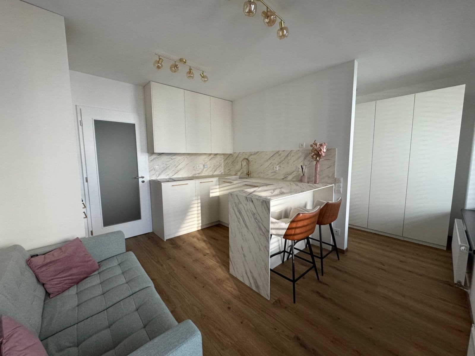 Pronájem bytu 1+kk 32 m², Olgy Havlové, Praha, Praha Pronájem bytu 1+kk 32 m², Olgy Havlové, Praha, Praha