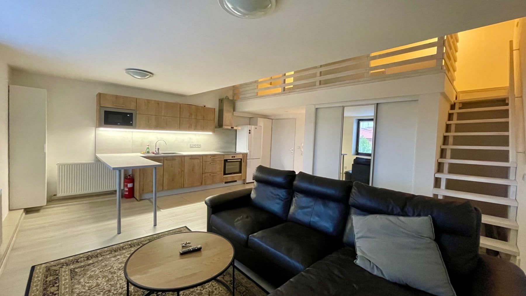 Pronájem bytu 1+kk 51 m², Čsl. armády, Hostivice, Středočeský kraj Pronájem bytu 1+kk 51 m², Čsl. armády, Hostivice, Středočeský kraj