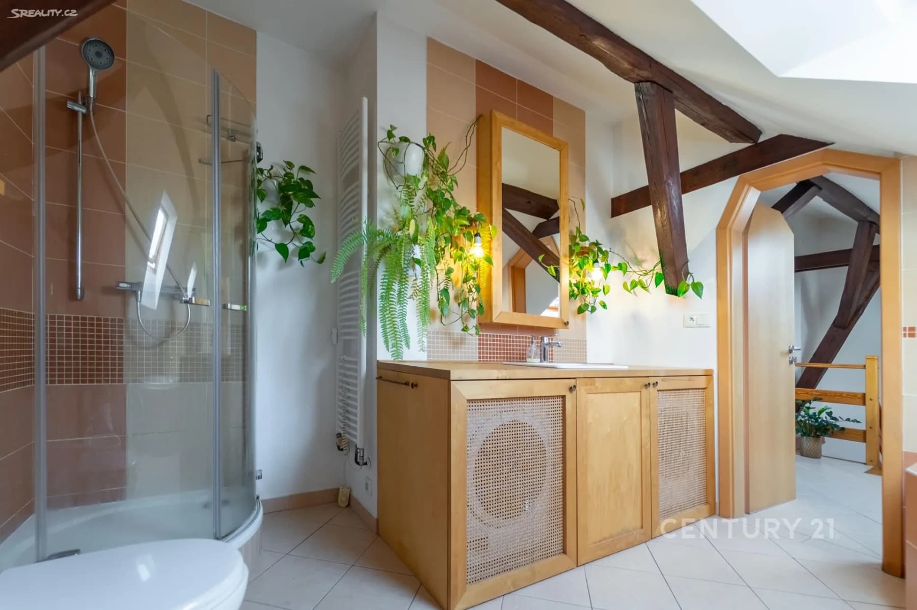 Pronájem bytu 3+1 108 m², Poděbradská, Praha, Praha Pronájem bytu 3+1 108 m², Poděbradská, Praha, Praha