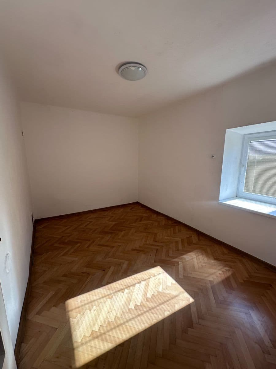 Prodej domu 80 m², pozemek 343 m², Ostrov u Macochy, Jihomoravský kraj Prodej domu 80 m², pozemek 343 m², Ostrov u Macochy, Jihomoravský kraj