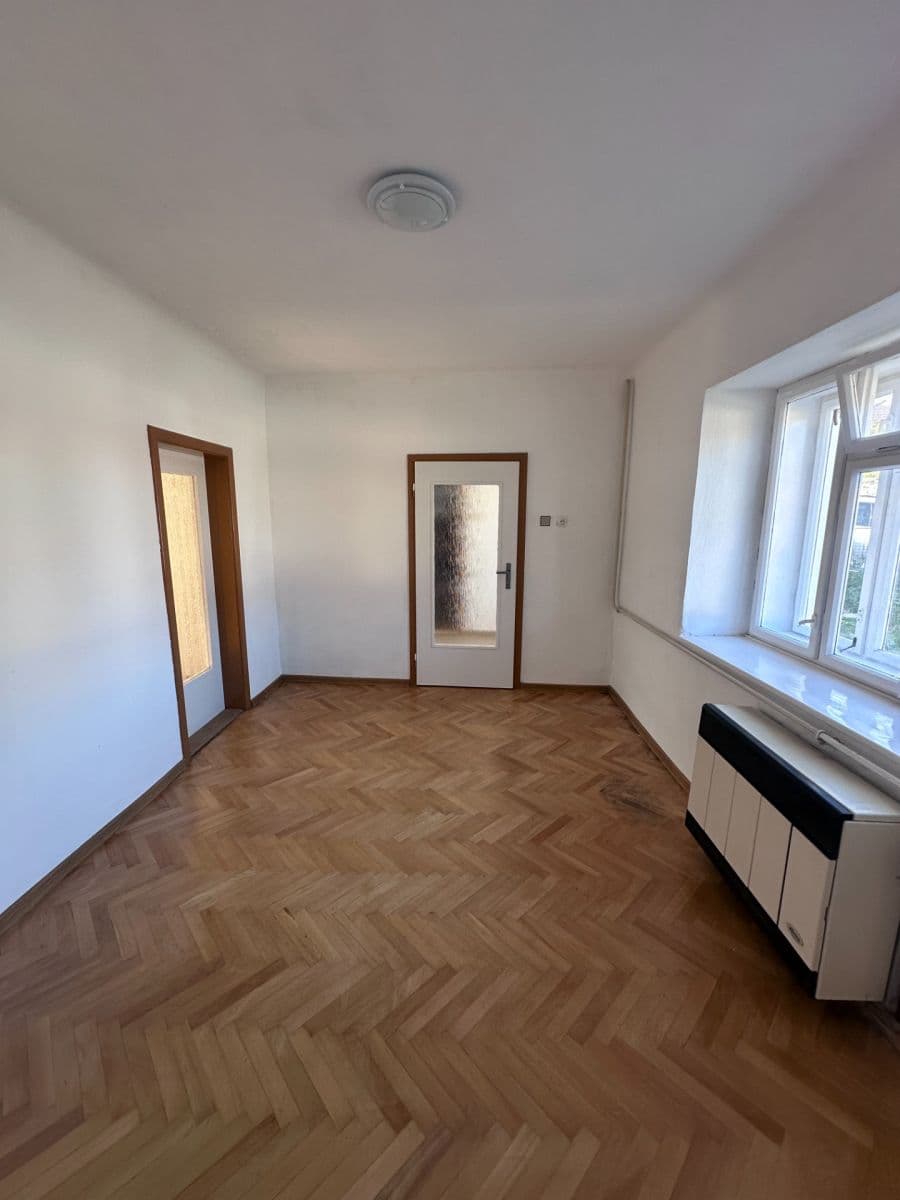 Prodej domu 80 m², pozemek 343 m², Ostrov u Macochy, Jihomoravský kraj Prodej domu 80 m², pozemek 343 m², Ostrov u Macochy, Jihomoravský kraj
