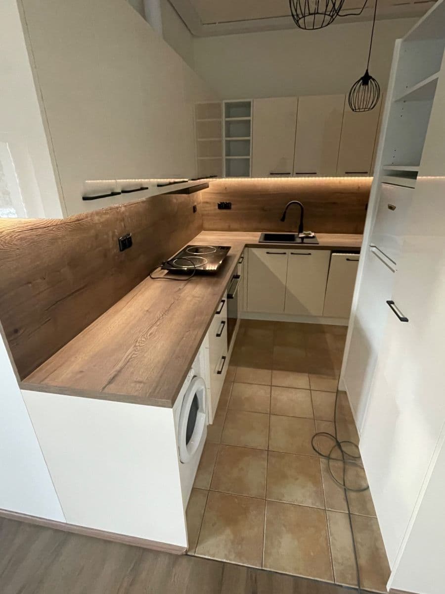 Pronájem bytu 1+kk 34 m², Kutnohorská, Praha, Praha Pronájem bytu 1+kk 34 m², Kutnohorská, Praha, Praha