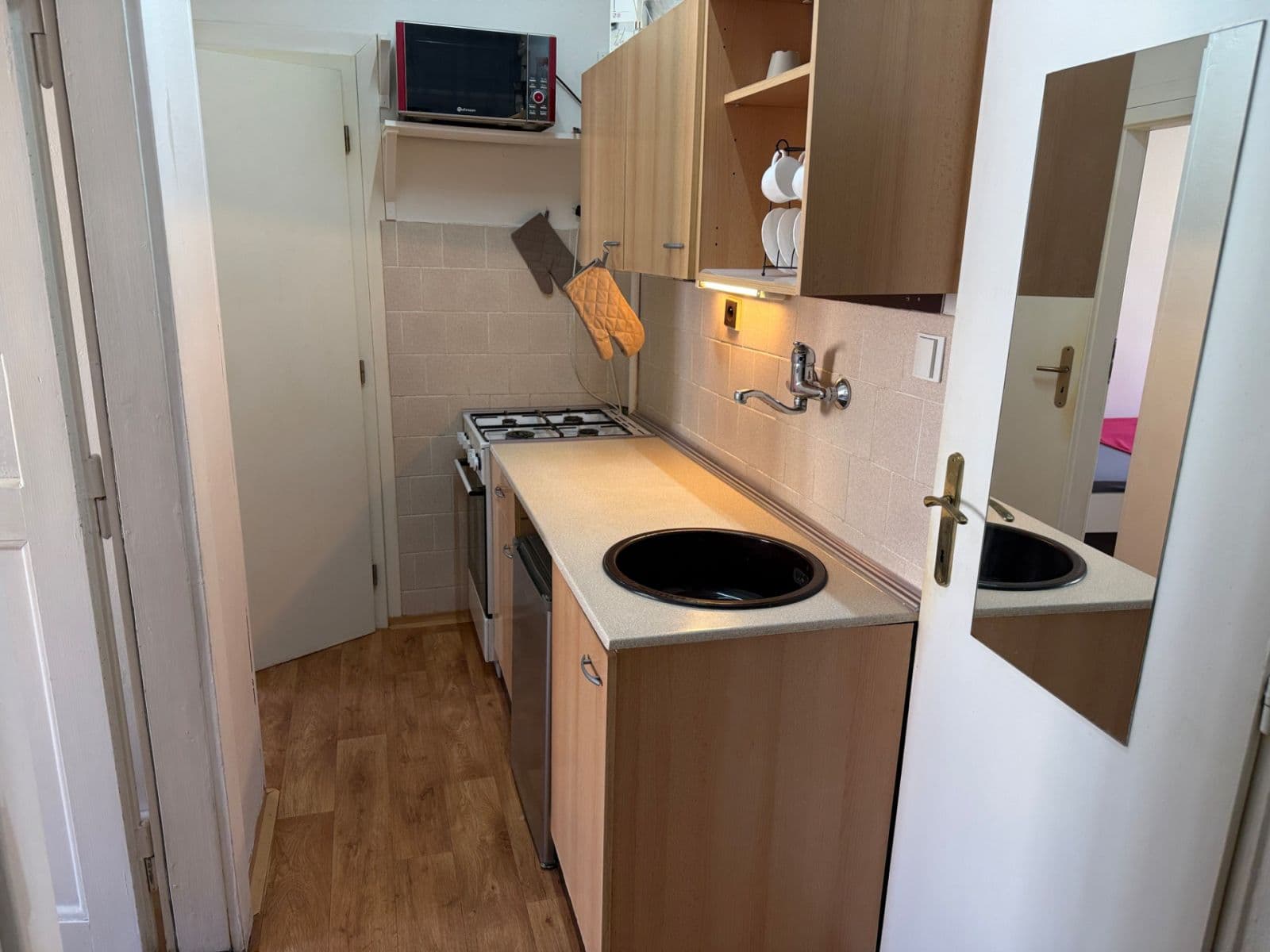 Pronájem bytu 2+1 49 m², Sarajevská, Praha, Praha Pronájem bytu 2+1 49 m², Sarajevská, Praha, Praha