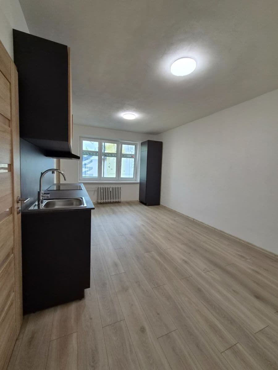 Pronájem bytu 3+kk 53 m², U Cihelny, Jihlava, Kraj Vysočina Pronájem bytu 3+kk 53 m², U Cihelny, Jihlava, Kraj Vysočina