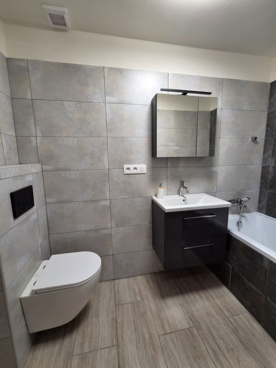 Pronájem bytu 3+kk 53 m², U Cihelny, Jihlava, Kraj Vysočina Pronájem bytu 3+kk 53 m², U Cihelny, Jihlava, Kraj Vysočina