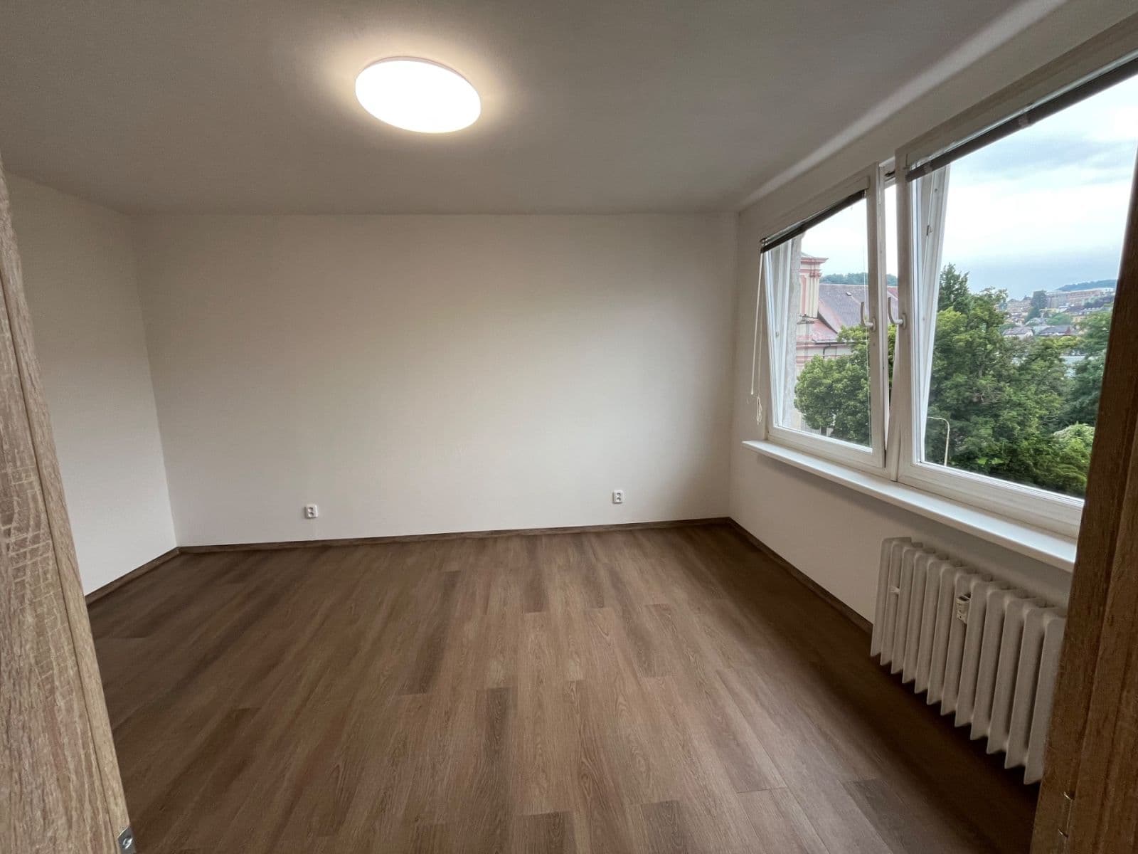 Pronájem bytu 2+kk 35 m², 28. října, Děčín, Ústecký kraj Pronájem bytu 2+kk 35 m², 28. října, Děčín, Ústecký kraj