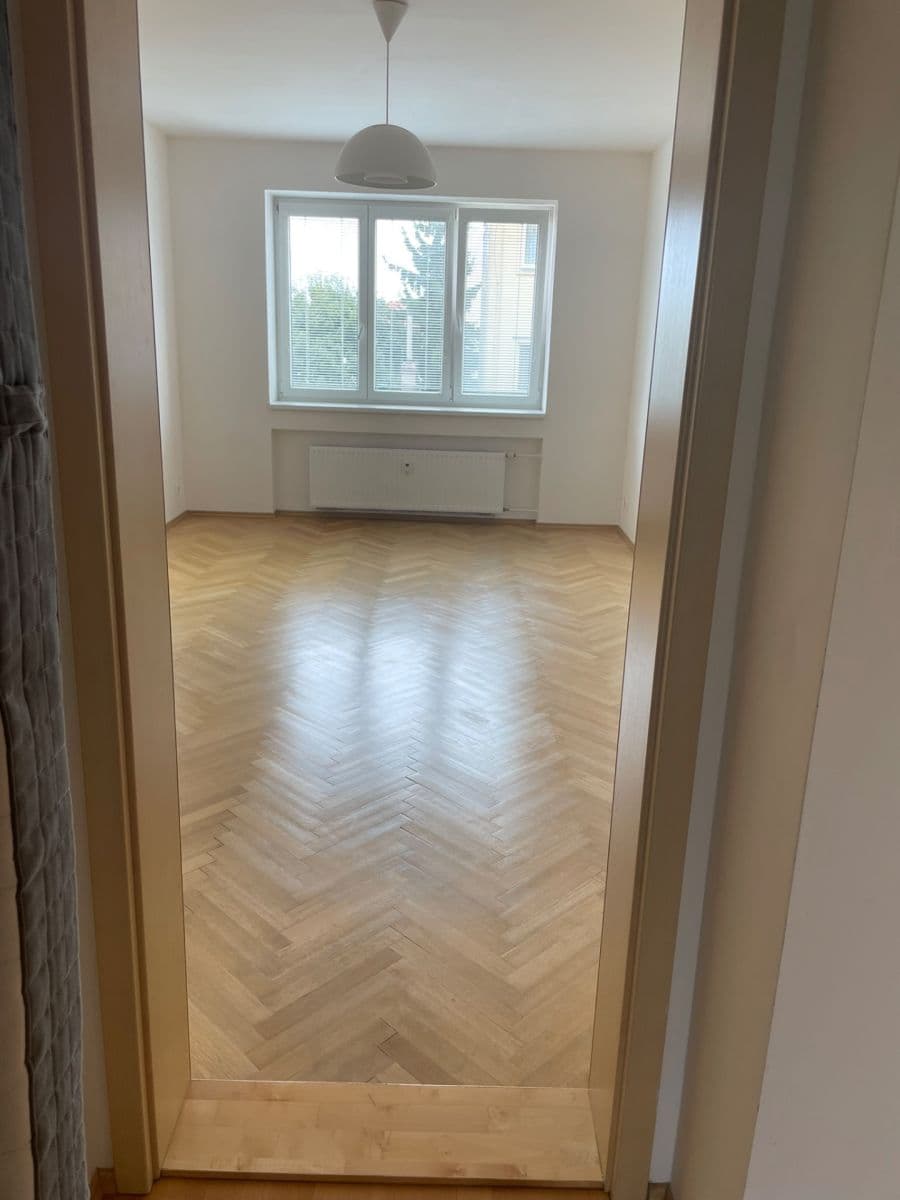 Pronájem bytu 2+1 85 m², Jiráskova, Brno, Jihomoravský kraj Pronájem bytu 2+1 85 m², Jiráskova, Brno, Jihomoravský kraj