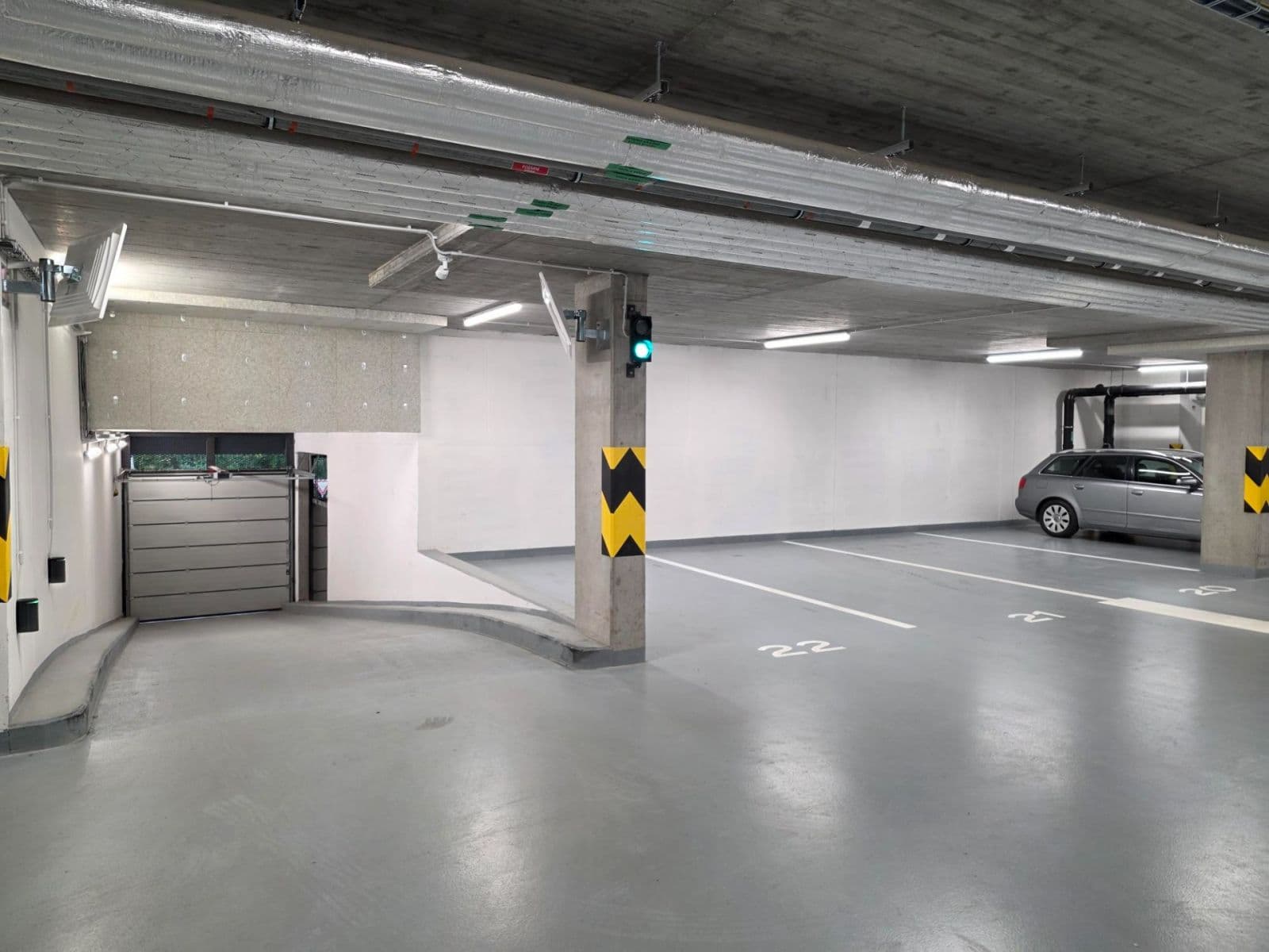 Pronájem garáže 15 m², Pod Krocínkou, Praha, Praha Pronájem garáže 15 m², Pod Krocínkou, Praha, Praha