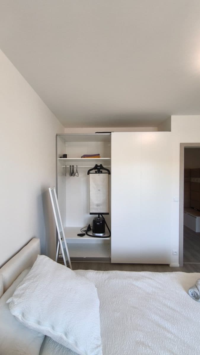 Pronájem bytu 2+kk 52 m², Poděbradská, Praha, Praha Pronájem bytu 2+kk 52 m², Poděbradská, Praha, Praha