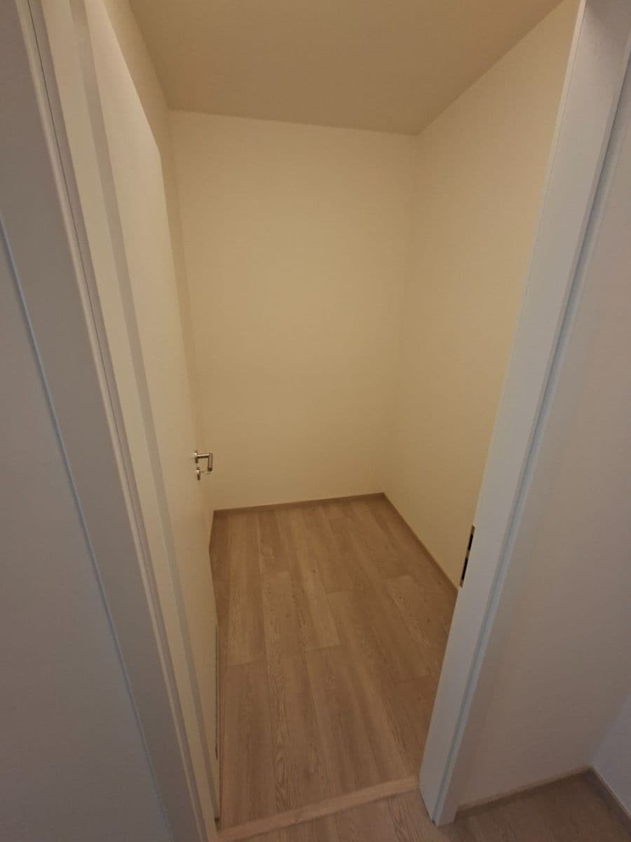 Pronájem bytu 2+kk 51 m², Poděbradská, Praha, Praha Pronájem bytu 2+kk 51 m², Poděbradská, Praha, Praha