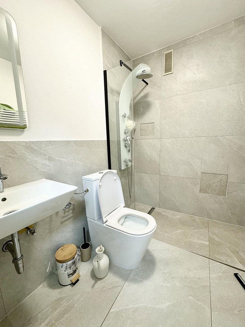 Prodej bytu 2+1 81 m², Hessenring 26, Wiesbaden, Hessen Prodej bytu 2+1 81 m², Hessenring 26, Wiesbaden, Hessen