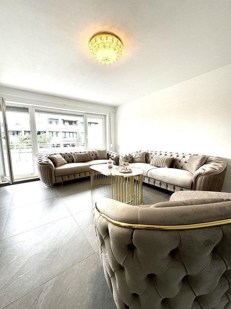 Prodej bytu 2+1 81 m², Hessenring 26, Wiesbaden, Hessen Prodej bytu 2+1 81 m², Hessenring 26, Wiesbaden, Hessen