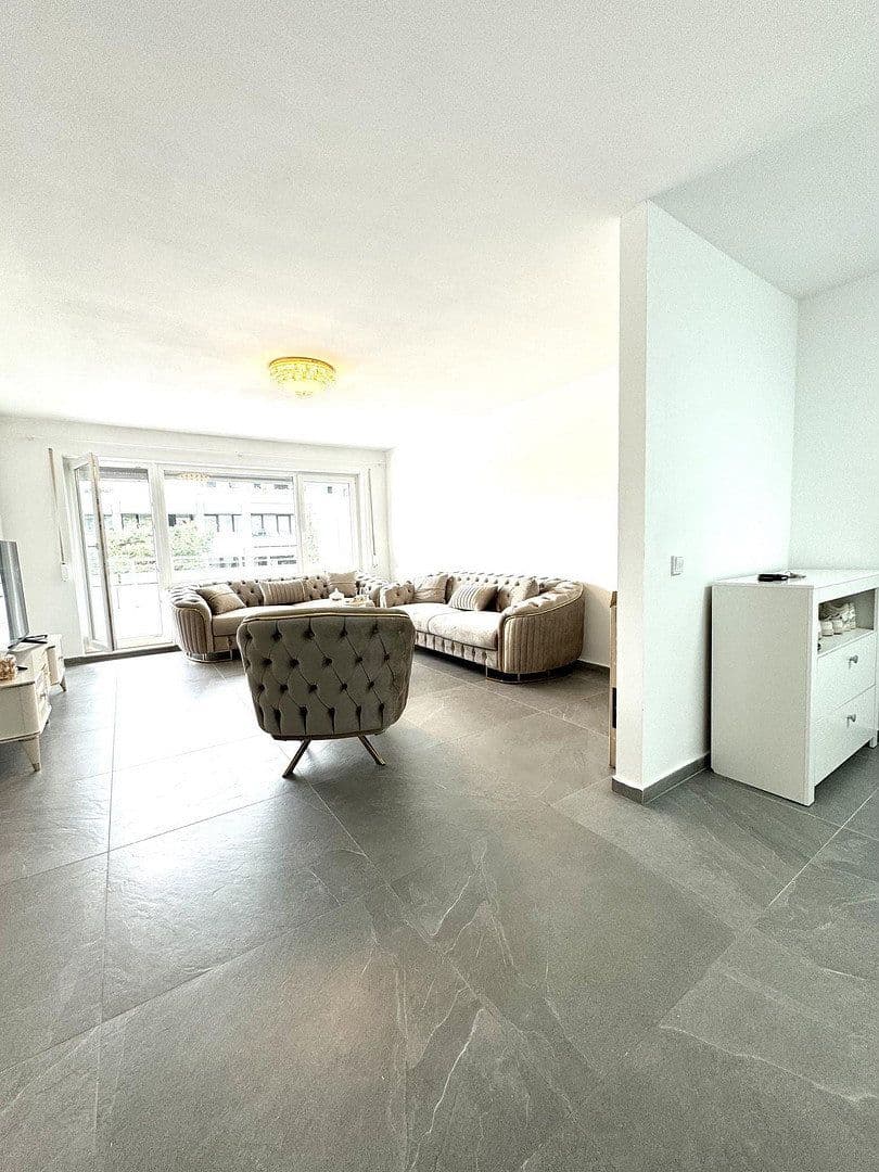 Prodej bytu 2+1 81 m², Hessenring 26, Wiesbaden, Hessen Prodej bytu 2+1 81 m², Hessenring 26, Wiesbaden, Hessen