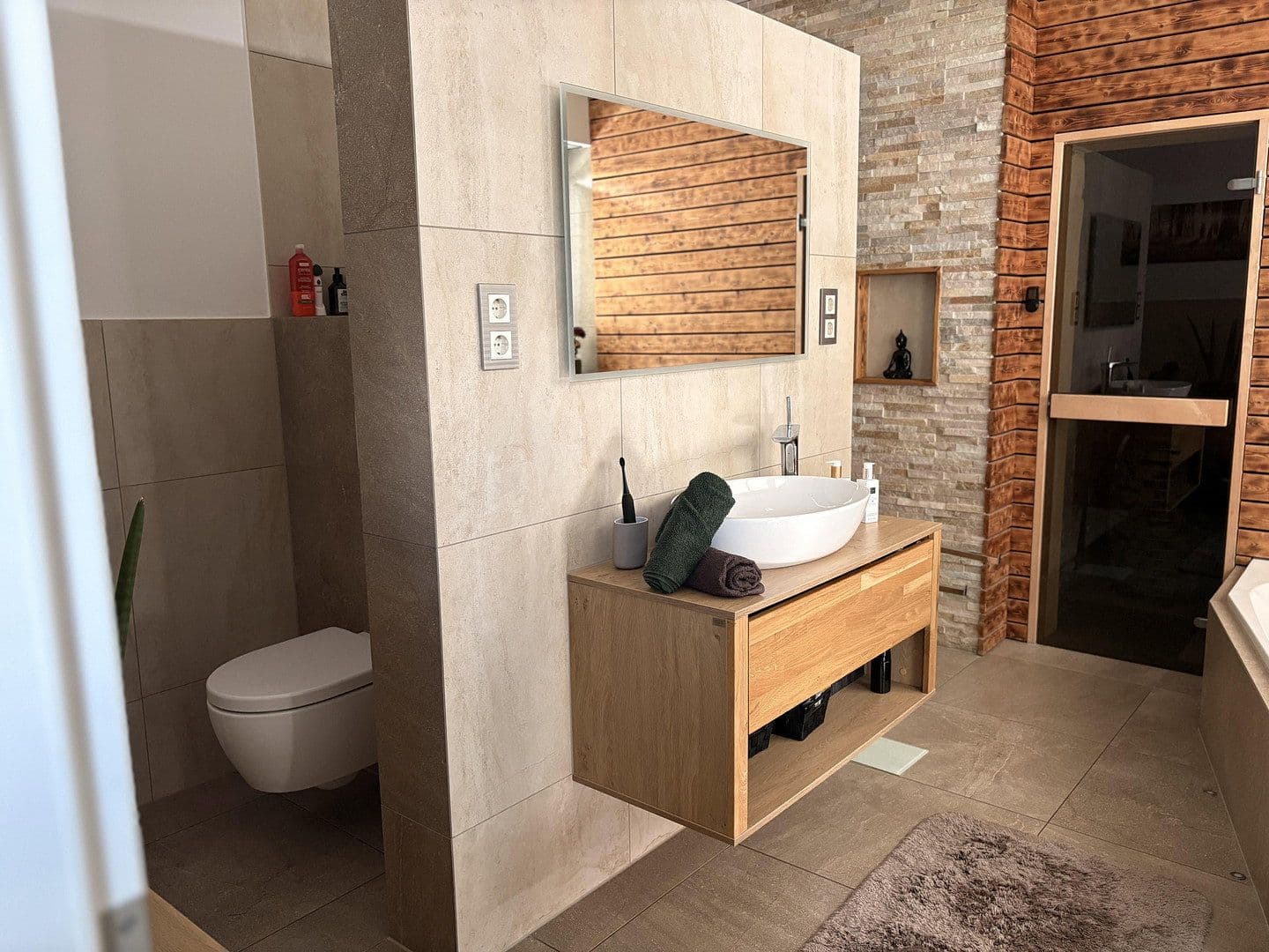 Prodej domu 140 m², pozemek 1.200 m², Meinerzhagen, Severní Porýní-Vestfálsko Prodej domu 140 m², pozemek 1.200 m², Meinerzhagen, Severní Porýní-Vestfálsko