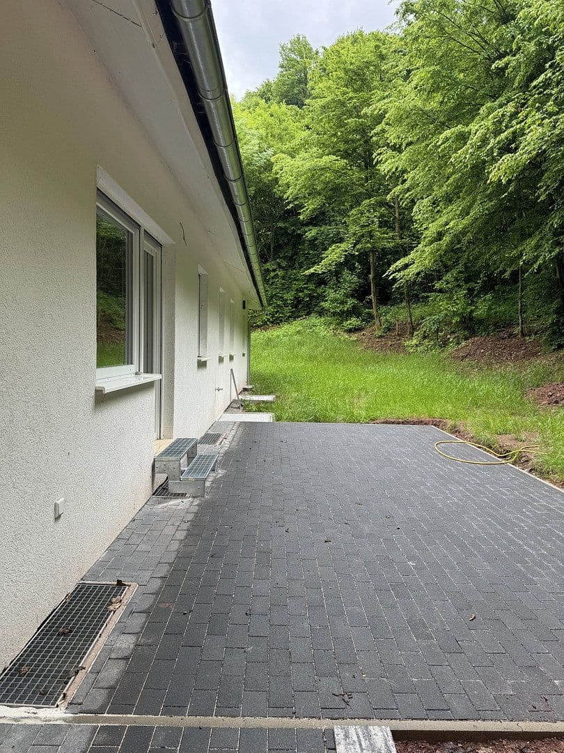 Prodej domu 313 m², pozemek 3.145 m², Nentershausen, Hessen Prodej domu 313 m², pozemek 3.145 m², Nentershausen, Hessen