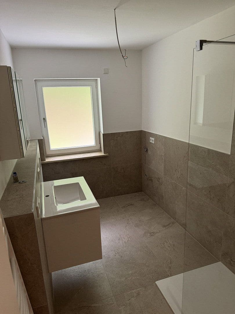 Prodej domu 313 m², pozemek 3.145 m², Nentershausen, Hessen Prodej domu 313 m², pozemek 3.145 m², Nentershausen, Hessen