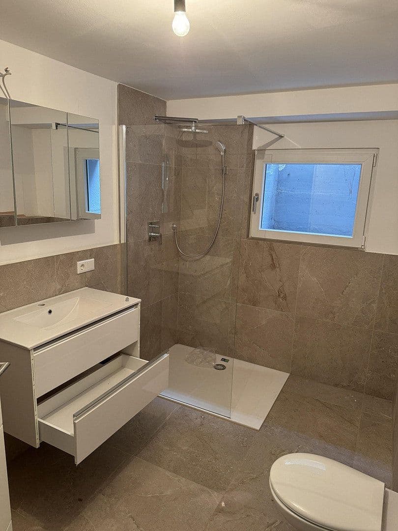 Prodej domu 313 m², pozemek 3.145 m², Nentershausen, Hessen Prodej domu 313 m², pozemek 3.145 m², Nentershausen, Hessen