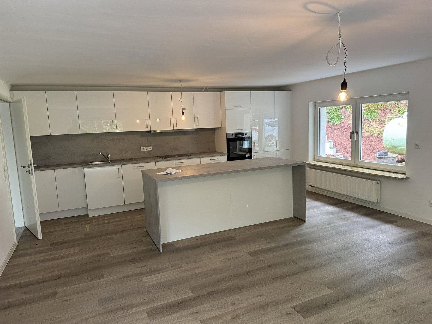 Prodej domu 313 m², pozemek 3.145 m², Nentershausen, Hessen Prodej domu 313 m², pozemek 3.145 m², Nentershausen, Hessen