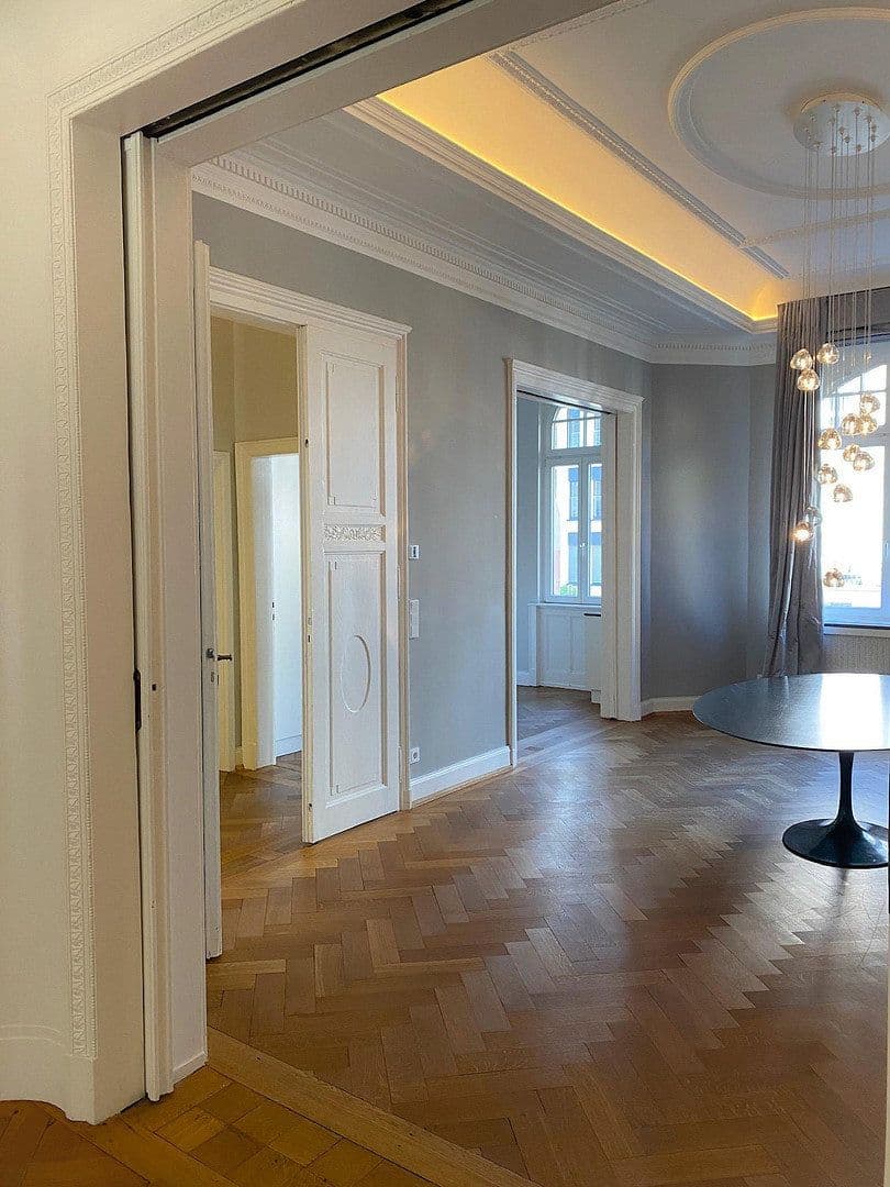 Prodej bytu 6+kk 220 m², Frankfurt, Hessen Prodej bytu 6+kk 220 m², Frankfurt, Hessen