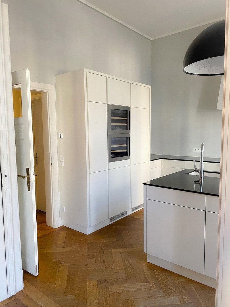 Prodej bytu 6+kk 220 m², Frankfurt, Hessen Prodej bytu 6+kk 220 m², Frankfurt, Hessen