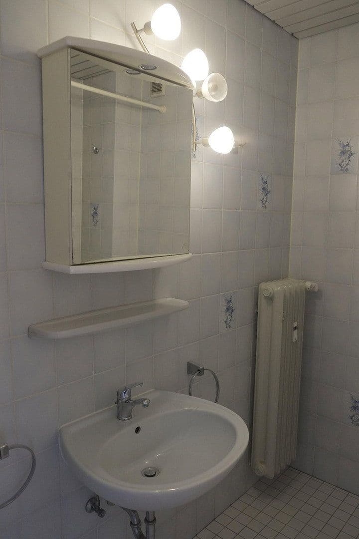 Pronájem bytu 2+1 57 m², Mannheim, Bádensko-Württembersko Pronájem bytu 2+1 57 m², Mannheim, Bádensko-Württembersko