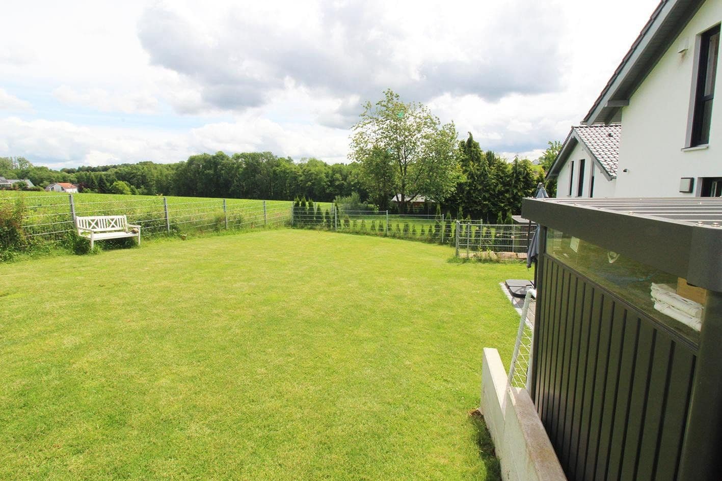 Pronájem domu 140 m², pozemek 600 m², Quellenweg 8, Neunkirchen-Seelscheid, Severní Porýní-Vestfálsko Pronájem domu 140 m², pozemek 600 m², Quellenweg 8, Neunkirchen-Seelscheid, Severní Porýní-Vestfálsko