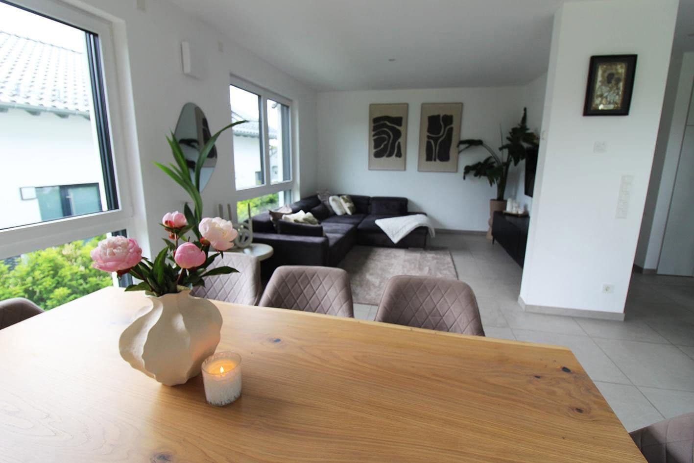 Pronájem domu 140 m², pozemek 600 m², Quellenweg 8, Neunkirchen-Seelscheid, Severní Porýní-Vestfálsko Pronájem domu 140 m², pozemek 600 m², Quellenweg 8, Neunkirchen-Seelscheid, Severní Porýní-Vestfálsko