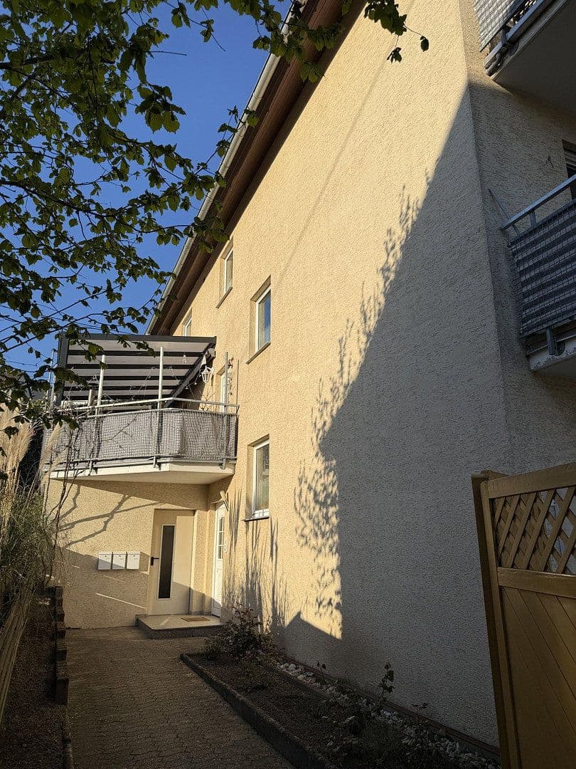 Prodej bytu 3+1 73 m², Neuwied, Porýní-Falc Prodej bytu 3+1 73 m², Neuwied, Porýní-Falc